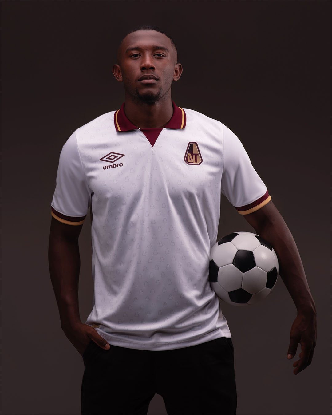 Camiseta Deportes Tolima Blanca Visitante Umbro 2025