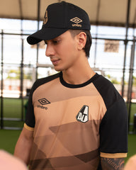 Camiseta Deportes Tolima de Entrenamiento Dorada Umbro 2026