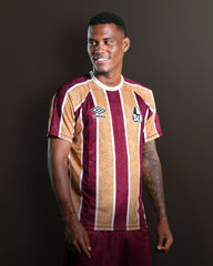 Camiseta Deportes Tolima de Entrenamiento Vinotinto Umbro 2025